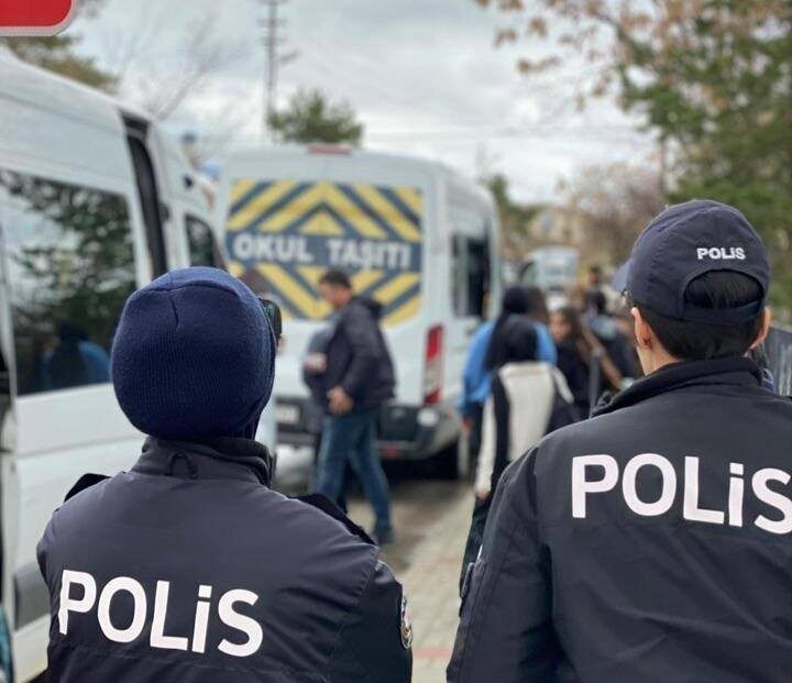 Erzincan İl Emniyet Müdürlüğü, sanal devriye faaliyetleri çerçevesinde sosyal medyada