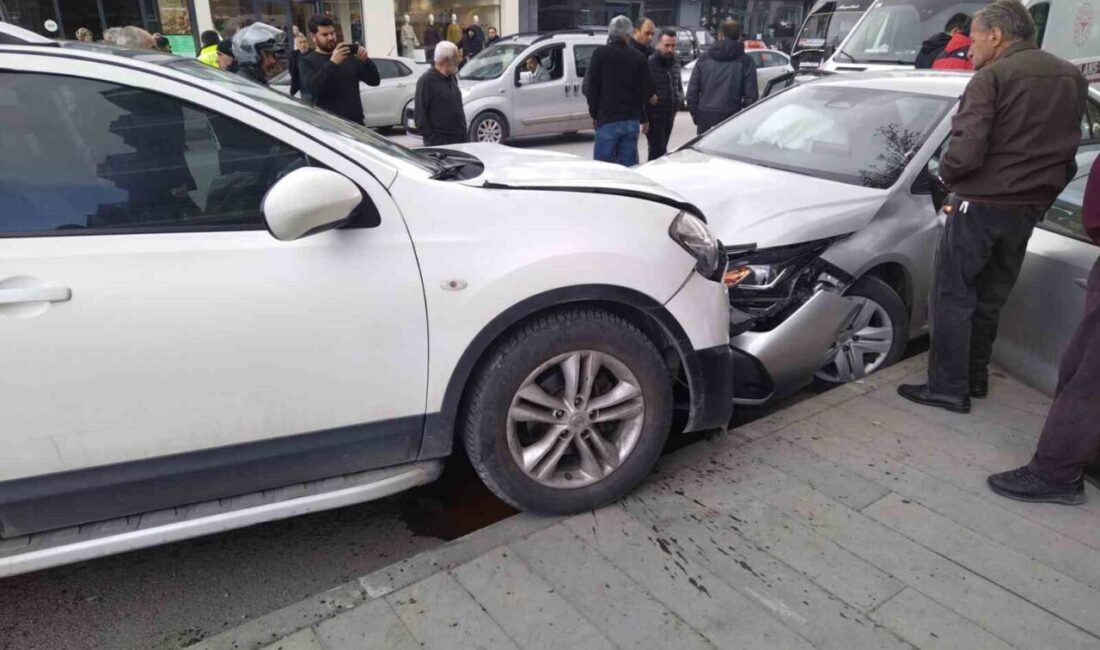 Erzincan’da meydana gelen trafik kazasında 2 kişi yaralandı. Kızılay Mahallesi’nde