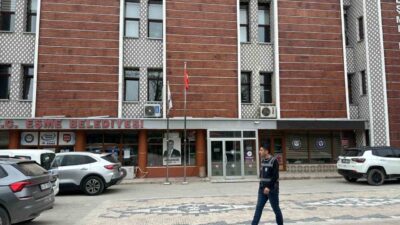 Eşme Belediyesine yönelik ‘irtikap’ soruşturması çerçevesinde Belediye Başkanı Yılmaz Tozan,