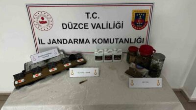 Düzce İl Jandarma Komutanlığı ekipleri, uyuşturucu üretimi yaptığı tespit edilen
