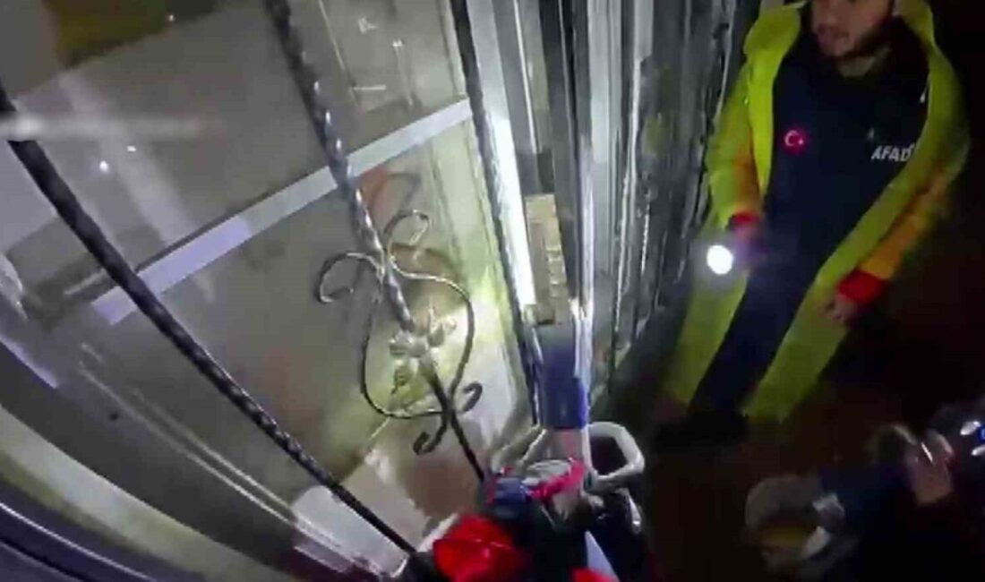 Adıyaman şehri son günlerde şiddetli yağmurun etkisi altında kalarak birçok