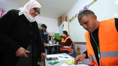 Filistin’de uzun bir aradan sonra gerçekleştirilen yerel seçimlerde, Devlet Başkanı