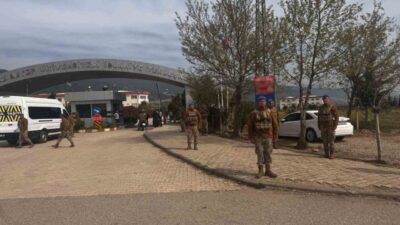 Gaziantep’te jandarma ekipleri, okul çevrelerinde ve sokaklarda huzur ve güvenliğin