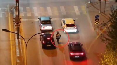 Gaziantep’te trafikte tehlike oluşturarak sürücüleri rahatsız eden ve kavşaklarda dilencilik