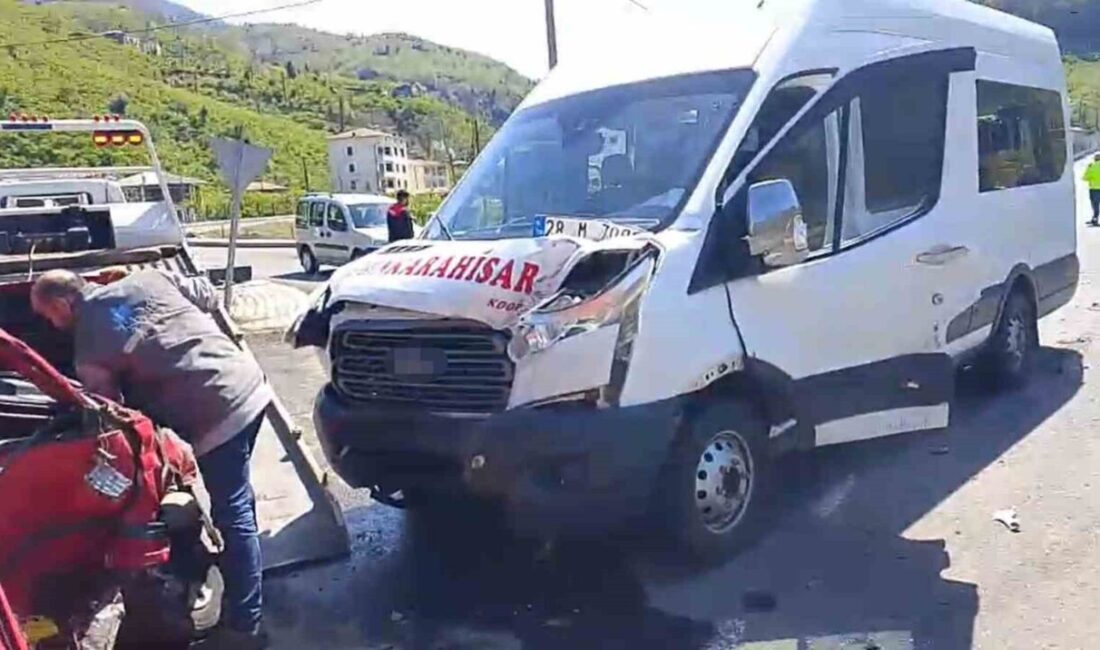 Giresun ilinde meydana gelen iki ayrı trafik kazasında bir kişi