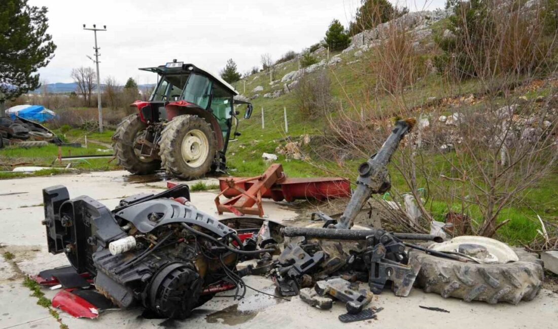 Seydiler ilçesinde meydana gelen trafik kazasında hafif ticari araç ile