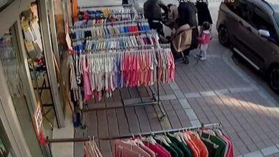İstanbul’un Esenyurt ilçesinde bir çocuğun annesi alışveriş yaparken, boğazına kaçan