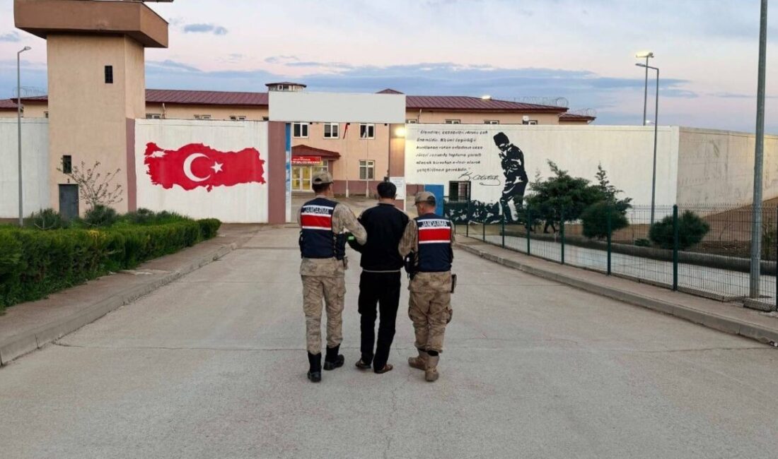 Gaziantep’te, 26 yıl kesinleşmiş hapis cezası bulunan bir hırsızlık suçlusunun