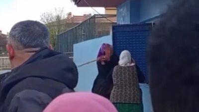 Iğdır’daki Şehit Şevki Akgün Ortaokulu’nda, bugün öğrencilerin okuldan çıkış saatinde