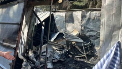 Hatay’da İbrahim Yaşar isimli genç işçinin kaldığı konteynerin alev alması