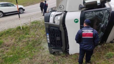 Bursa’nın İnegöl ilçesinde meydana gelen kaza sonucu su yüklü bir