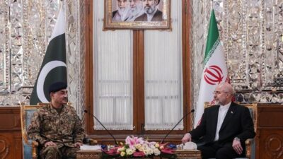 İran Meclis Başkanı Muhammed Bakır Galibaf, Pakistan Genelkurmay Başkanı Mareşal