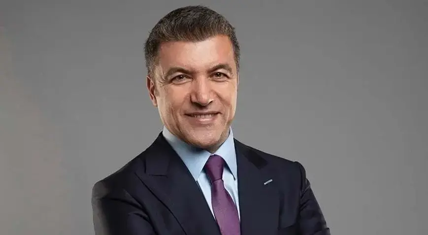 İsmail Küçükkaya'nın hayatı, kariyeri ve önemli eserleri. Gazeteci ve yazarın