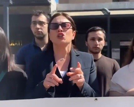 İzmir’in Buca ilçesinde, daha önce benzer suçlardan sabıkası bulunan bir