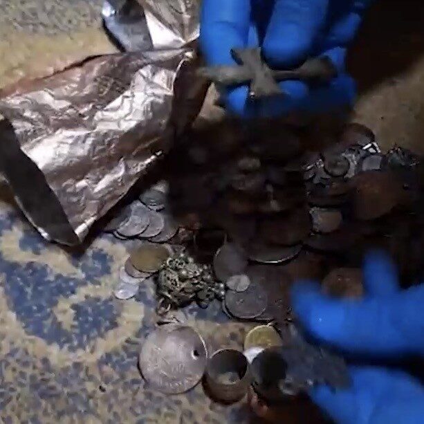 Kınık ilçesinde kaçakçılık suçlarıyla mücadele amacıyla düzenlenen operasyonda, Roma, Helenistik