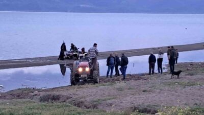 Bursa’nın İznik ilçesine bağlı Boyalıca Mahallesi sahilinde ATV ile gezi