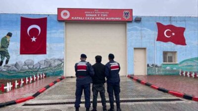 Afyonkarahisar’da jandarma ekipleri tarafından geçen hafta içinde yapılan denetimlerde aranan