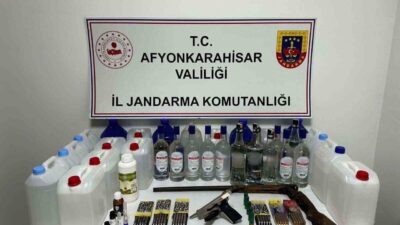 Afyonkarahisar’da, Jandarma ekipleri tarafından bir köy evine yapılan operasyonda, sahte