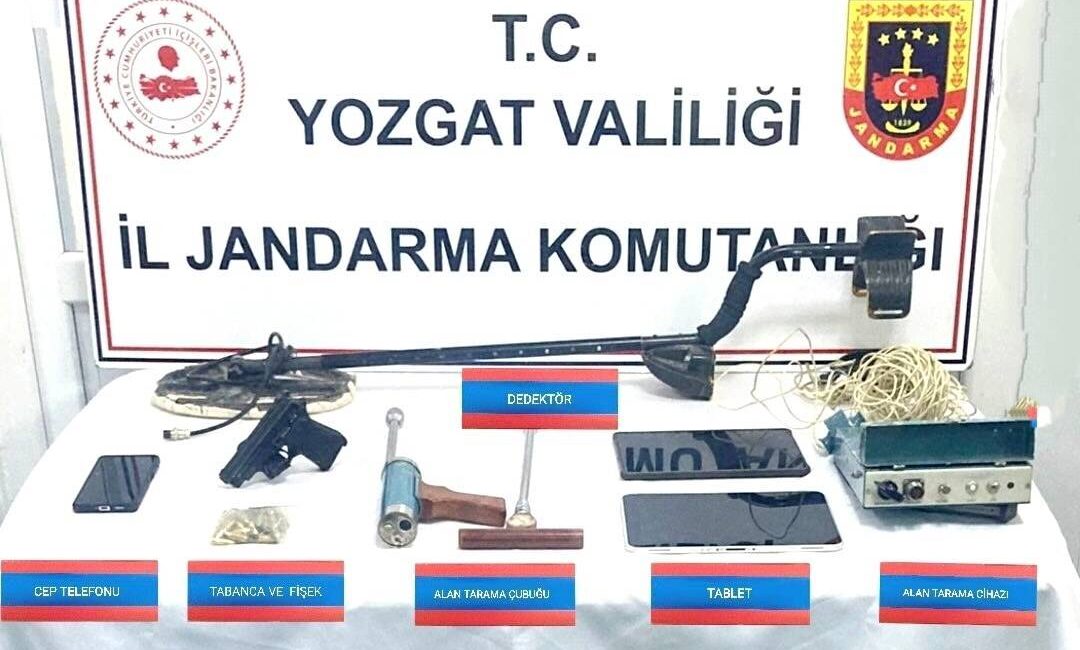 Yozgat’ta izinsiz kazı faaliyetlerine yönelik yürütülen çalışmalar kapsamında jandarma ekipleri