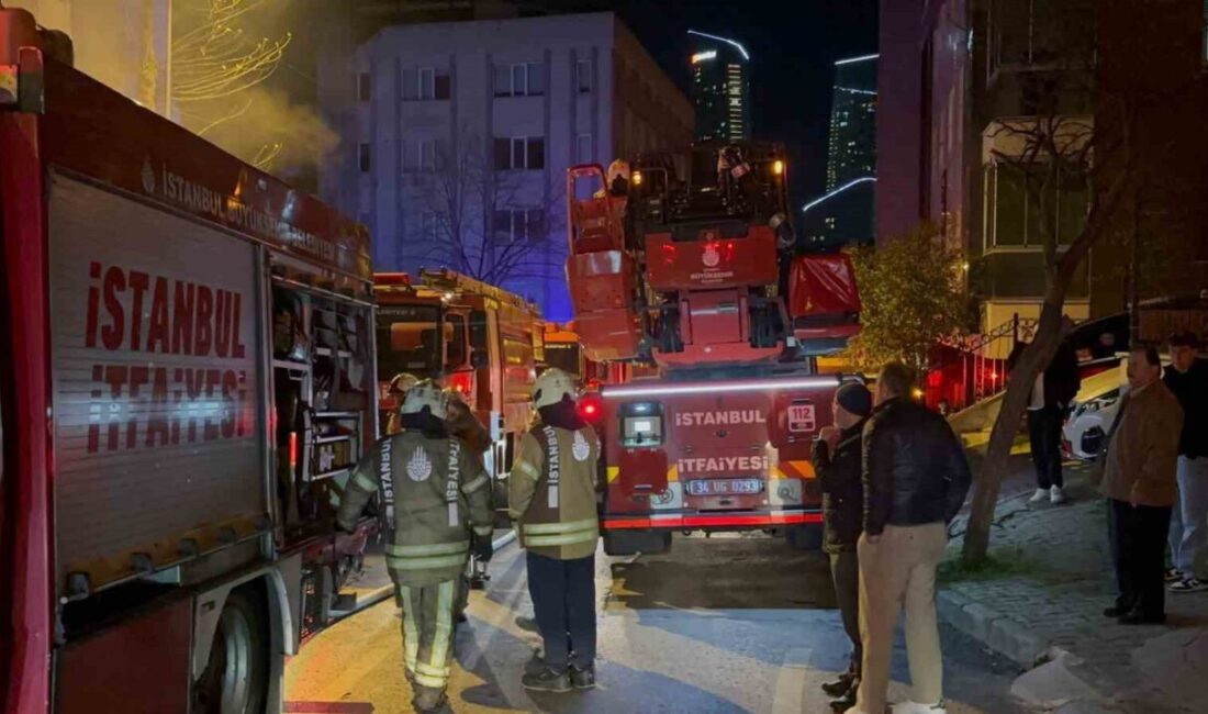 Kağıthane ilçesindeki 5 katlı bir iş hanında, tekstil atölyesinde yangın