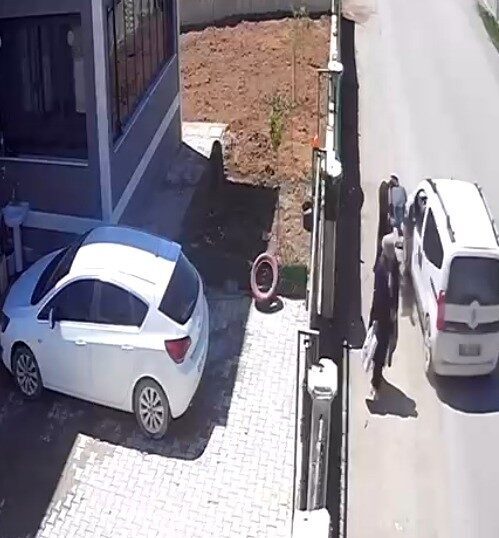 Kahramanmaraş’ta bir hafif ticari aracın çarpması sonucu bir kadın yaralandı.