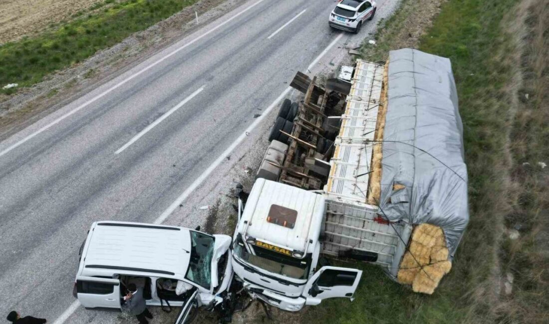 Afyonkarahisar’da meydana gelen trafik kazasında 2 kişi yaralandı. Kaza, Çay