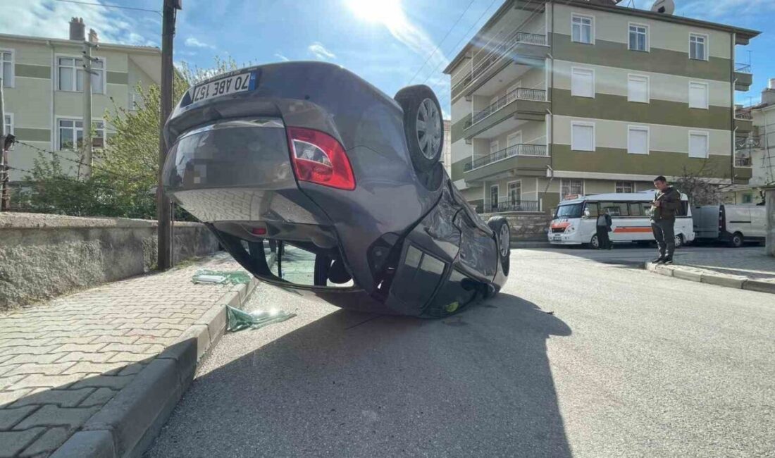 Karaman ilinde meydana gelen trafik kazasında, iki otomobilin kavşakta çarpışması
