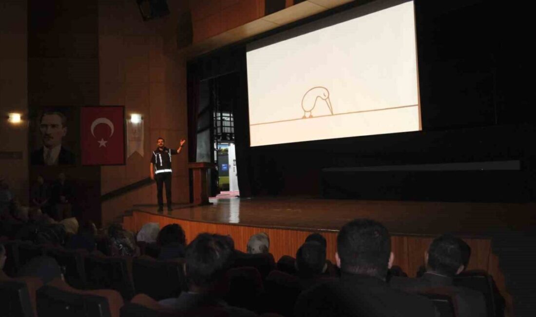 Karaman’da, İçişleri Bakanlığı’nın koordinasyonunda gerçekleştirilen “En İyi Narkotik Polisi Anne”