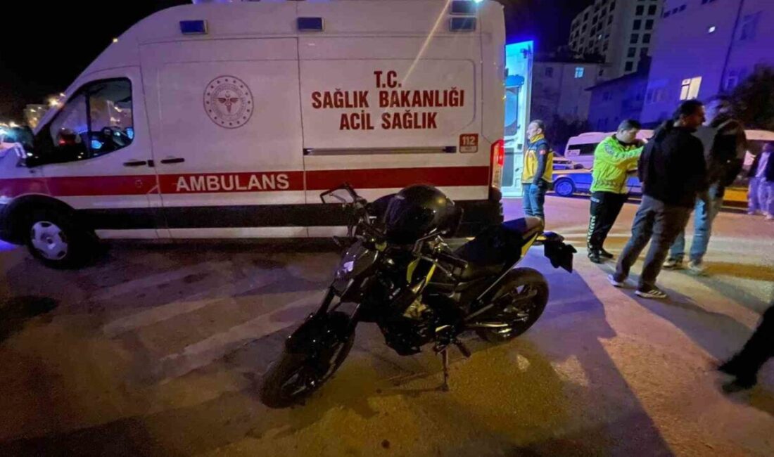 Karaman ilinde meydana gelen bir trafik kazasında, kontrolden çıkarak devrilen