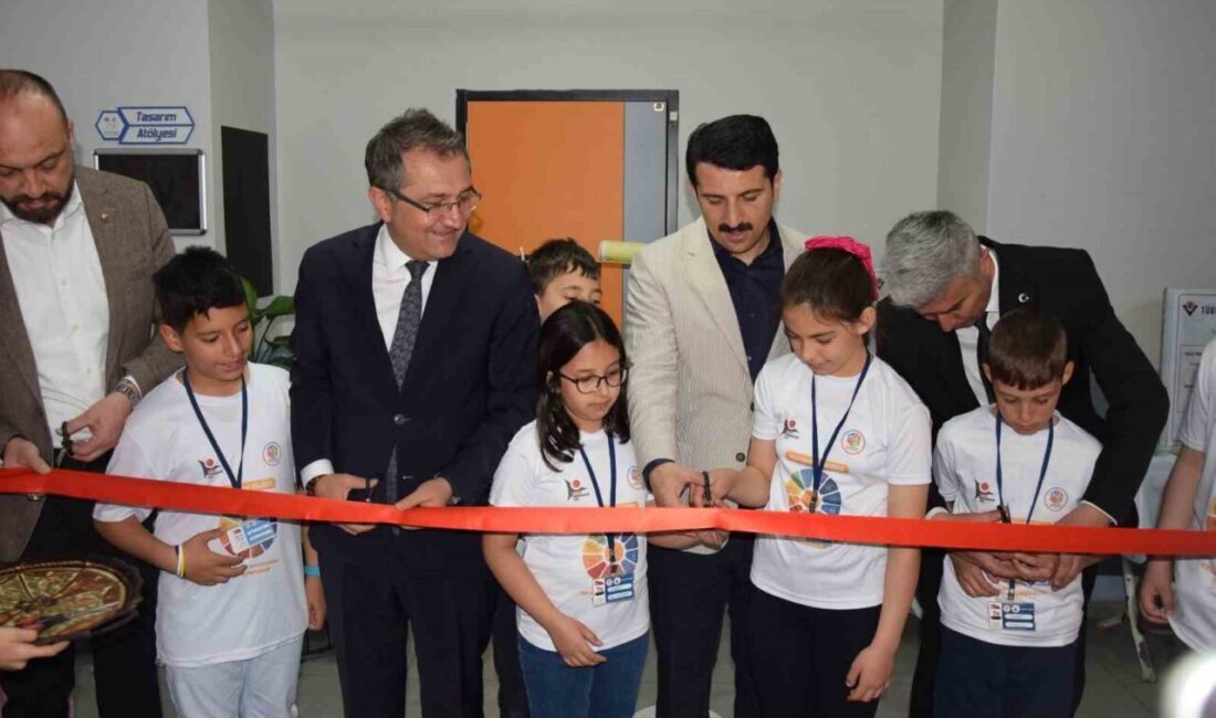 Konya’nın Karapınar ilçesinde, Bilim ve Sanat Merkezi tarafından düzenlenen 4006