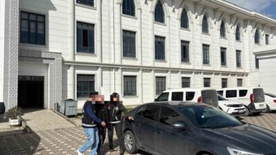 Kardeşini işe götürmek için tırına bindiği sırada tabanca ile ateş