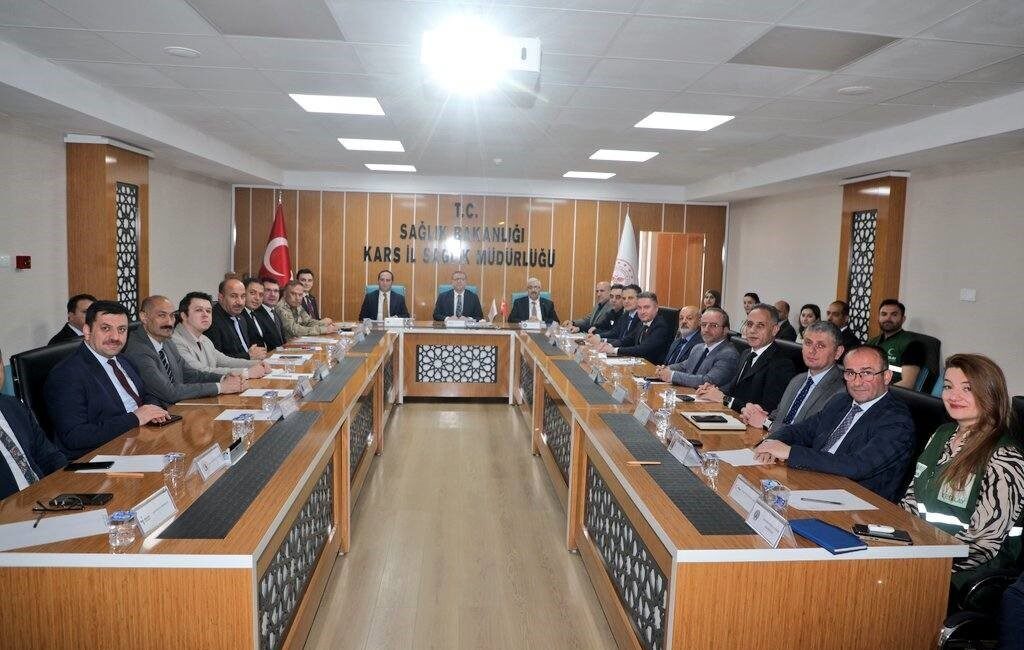 Kars Valisi Ziya Polat’ın liderliğinde gerçekleşen “Bağımlılıkla Mücadele İl Koordinasyon