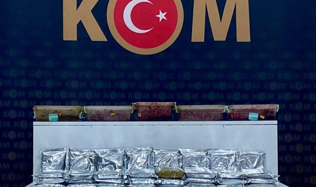 Kars’ta gerçekleştirilen operasyonda kaçakçılara yönelik başarılı bir müdahale gerçekleştirildi ve