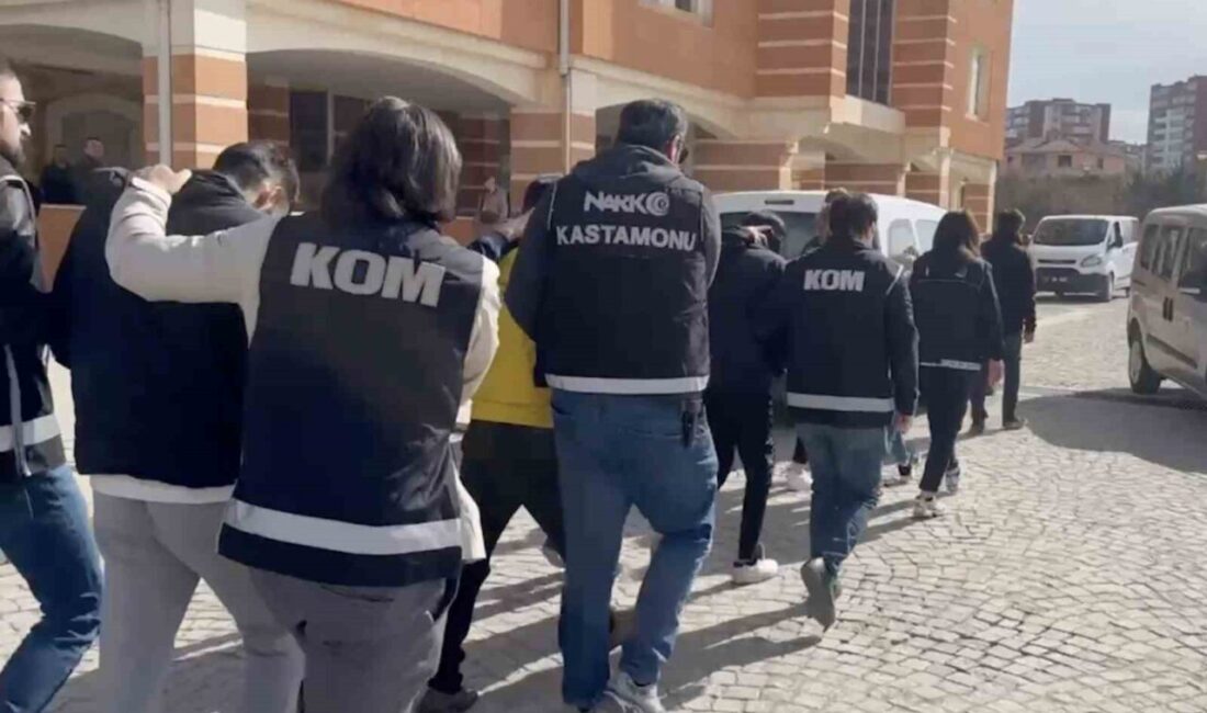 Kastamonu’da polis tarafından düzenlenen bir uyuşturucu operasyonunda yakalanan 3 sanık,