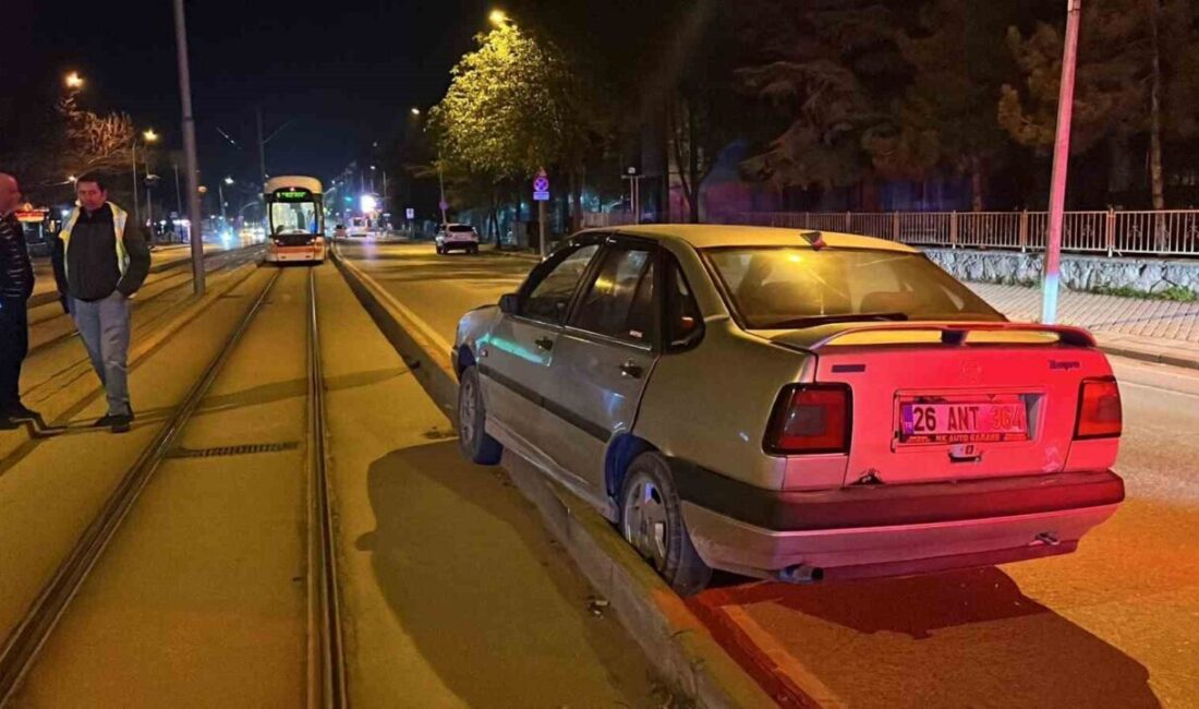 Eskişehir’de meydana gelen trafik kazasında alkollü olduğu belirlenen sürücüye ağır