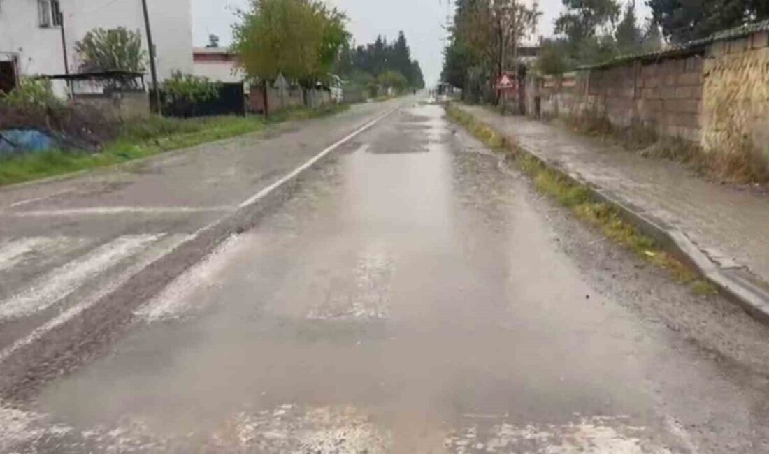 Hatay’ın Kumlu ilçesinde meydana gelen trafik kazasında, iki otomobil çarpıştı