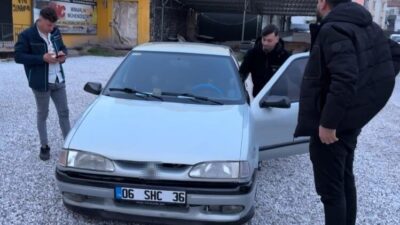 Aksaray’da meydana gelen olayda, alkollü olarak araç kullanıp maddi hasarlı