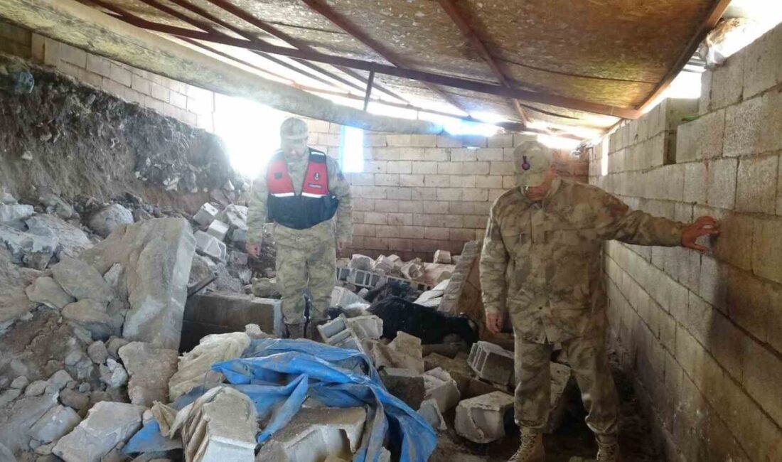 Kilis’te Mağaracık köyünde meydana gelen şiddetli yağışlar sonucu yaşanan heyelan,