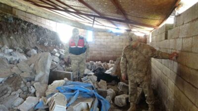 Kilis’te Mağaracık köyünde meydana gelen şiddetli yağışlar sonucu yaşanan heyelan,