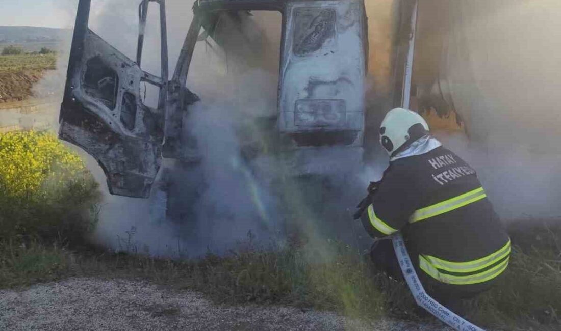 Hatay’ın Kırıkhan-Reyhanlı karayolu üzerinde, Kaltepe mevkiinde seyir halinde olan bir