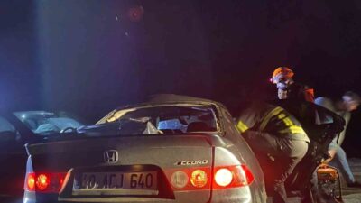 Kırşehir’de meydana gelen trafik kazasında iki otomobilin çarpışması sonucu 6