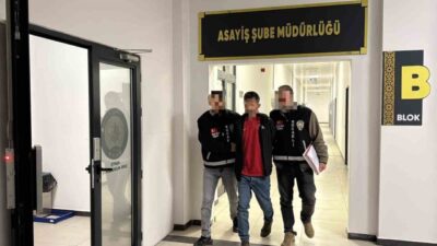 Kocaeli’de 8 bıçak darbesiyle eşini öldüren sanık, mahkemede arkadaşına ait