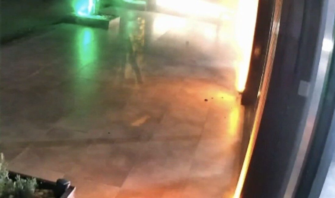 Kocaeli’nin Başiskele ilçesinde bir oto galeriye el bombası atılarak gerçekleştirilen