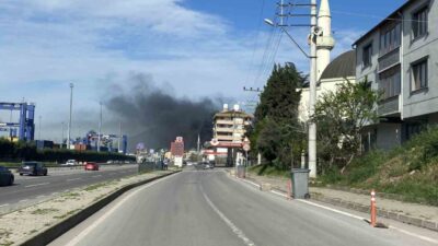 Kocaeli’nin Körfez ilçesinde bulunan bir plastik ve promosyon fabrikasında meydana