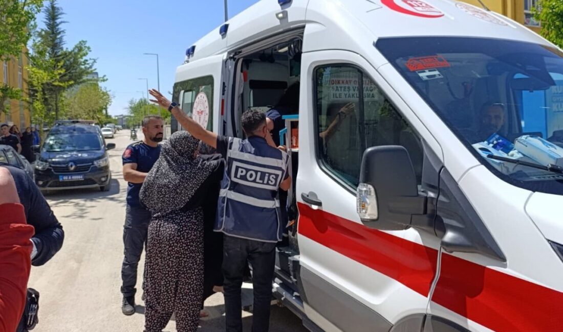 Adıyaman ilinde bir kadın, komşular arasında çıkan bıçaklı kavgada darp