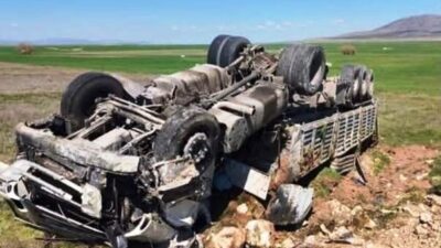 Kütahya’nın Altıntaş ilçesinde bir kamyonun kontrolünden çıkarak devrilmesi sonucunda sürücü