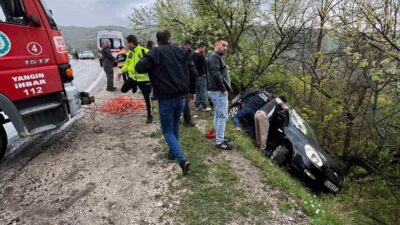 Tokat’ın Niksar ilçesinde yaşanan trafik kazasında 2 kişi yaralandı. Kaza,