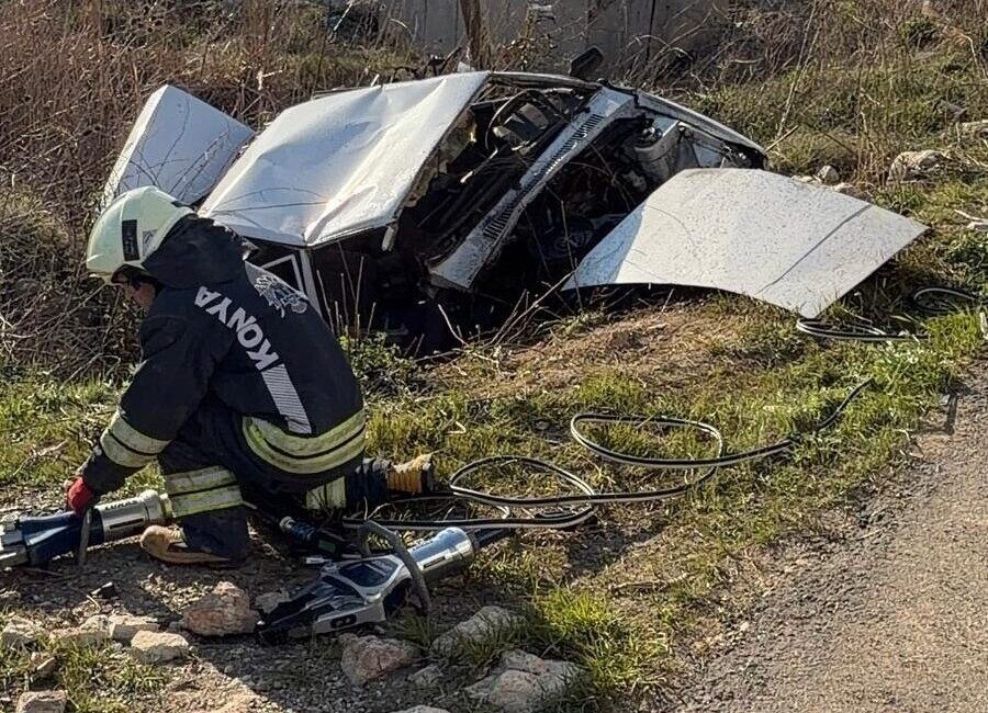 Konya’nın Seydişehir ilçesinde meydana gelen trafik kazasında, bir aracın kontrolünü
