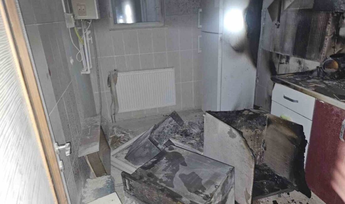 Kovancılar ilçesindeki bir konut yangını, bölgedeki ekipler tarafından başarıyla kontrol