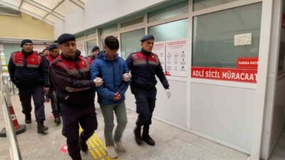 Kocaeli’nin Kartepe ilçesinde ormanlık alandaki bir kulübede berberi balta ve